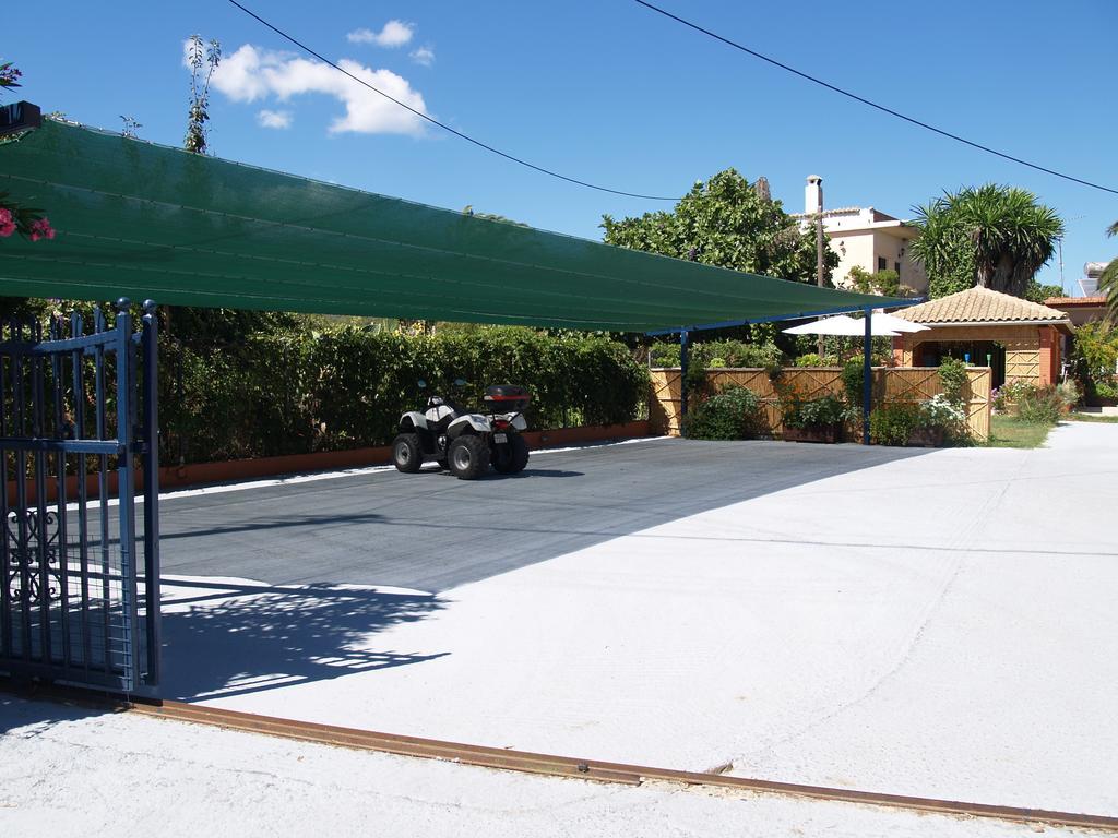 Armonia Studios Agios Georgios  Exterior foto