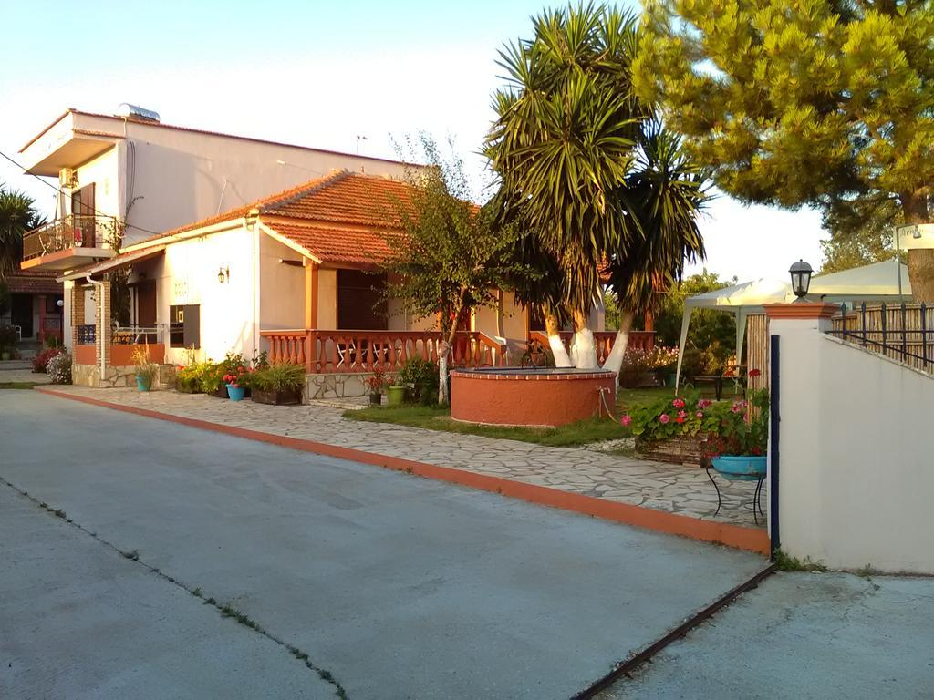 Armonia Studios Agios Georgios  Exterior foto